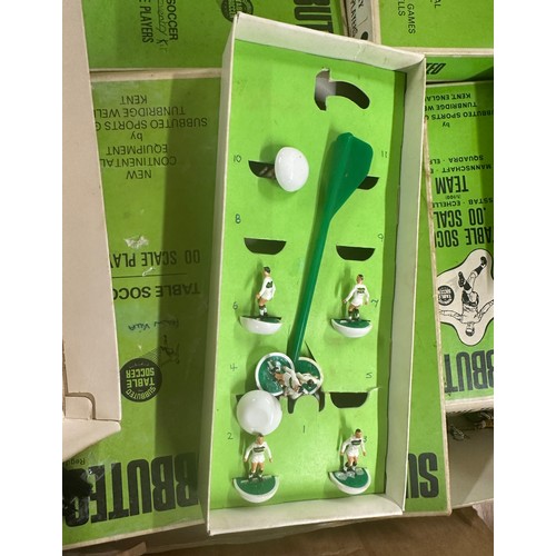 231 - Boxed Subbuteo table soccer club edition