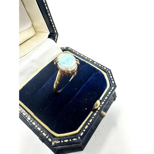 266 - 9ct gold opal  ring (2.8g)