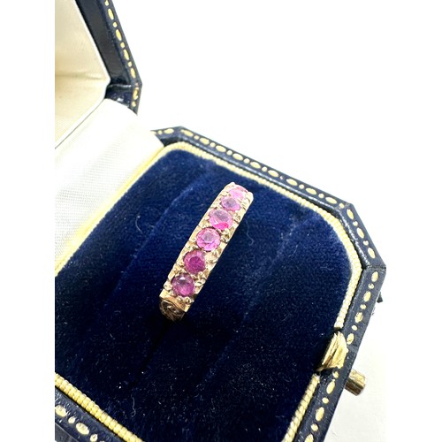 203 - 9ct gold ruby  ring (2.3g)