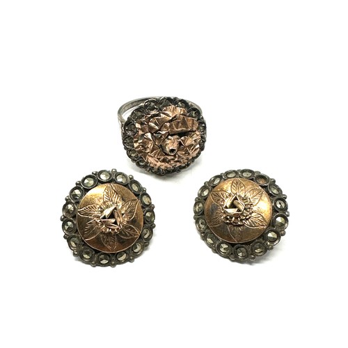100 - 2  9ct gold & silver vintage marcasite set  ring and clip-on earrings set (15.9g)