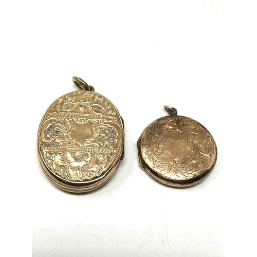 97 - 2 x 9ct back & front gold vintage ornate lockets (15.2g)