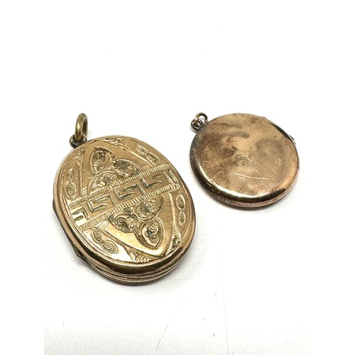 97 - 2 x 9ct back & front gold vintage ornate lockets (15.2g)