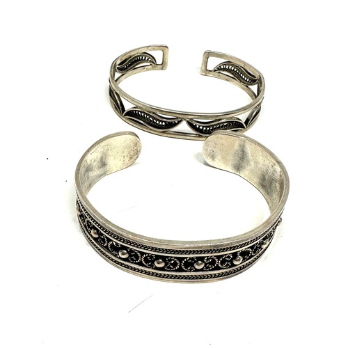 300 - 2 X Silver Filigree Detail Bangles (71g)