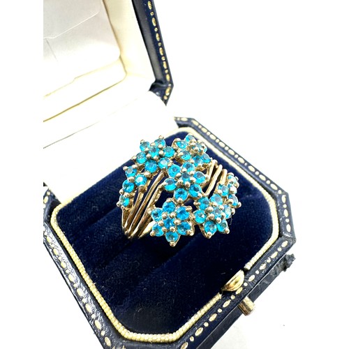 180 - 9ct gold blue gemstone ring (4g)