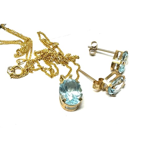 9ct gold topaz earring and pendant necklace set (1.7g)