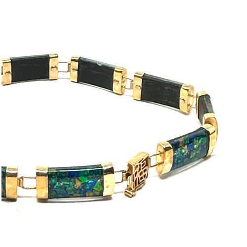 251 - 10ct gold opal triplet panel bracelet (8.4g)