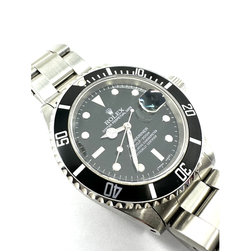 469 - Rolex Submariner 16610 Men's Vintage Wrist Watch the Rolex Submariner is on a stainless steel oyster... 