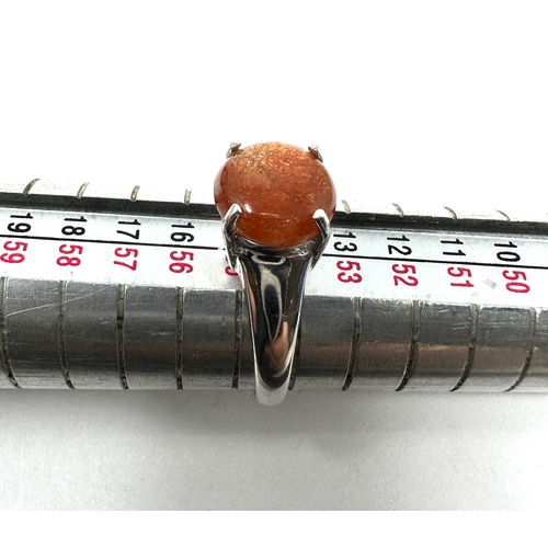 147 - 9ct white gold sunstone ring 3.7g