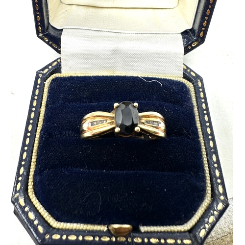 55 - 9ct gold sapphire & diamond ring 3.6g