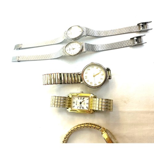 393 - Selection of 5 assorted ladies wristwatches