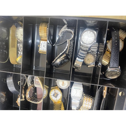 296 - 23 Vintage gents wrist watches in storage cases includes seiko, Fortis, nivada etc