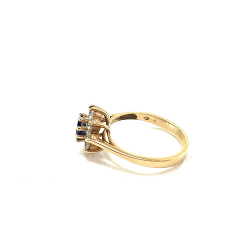 291 - Ladies 9ct gold stone set dress ring, hallmarks are worn, ring size R total weight 3.7grams