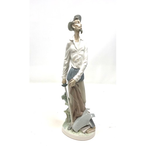 Large Lladro Man With Sword Figure Measures Approx 30cm High Good Condition