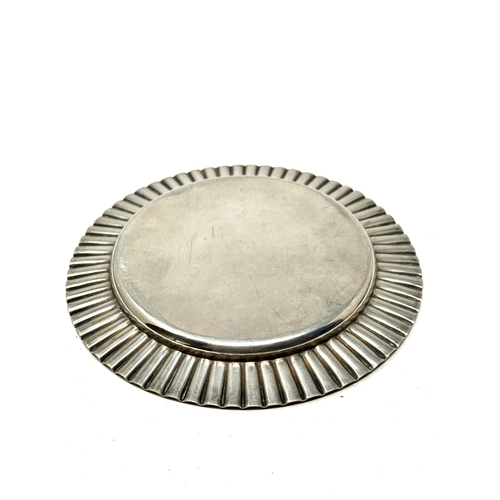 107 - silver hallmarked ribbed plate sheffield silver hallmarks measures approx 13cm dia