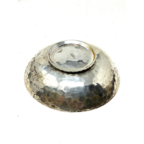 122 - Silver bowl london silver hallmarks measures approx 10cm dia