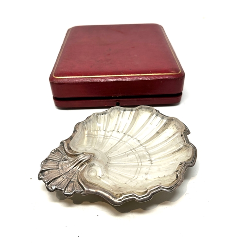 127 - Boxed  silver shell butter dish with glass liner Sheffield silver hallmarks