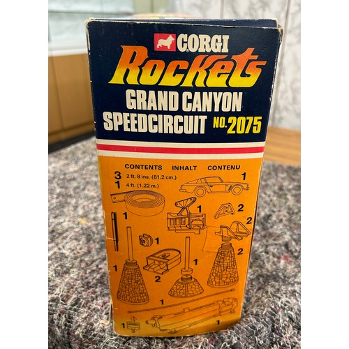 20 - Vintage Corgi rockets Grand Canyon speed circuit no. 2075