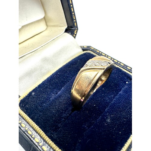 349 - 9ct gold diamond  ring (3.1g)