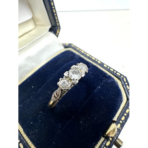 193 - 18ct gold and platinum diamond  ring (2.1g)