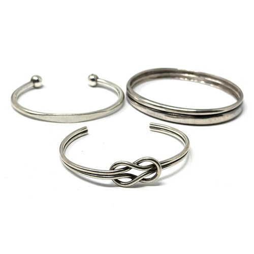 398 - X 3 .925 Bangles Inc Torque (63g)