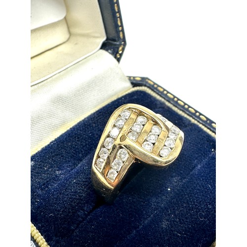 247 - 9ct gold diamond cluster  ring (4.5g)