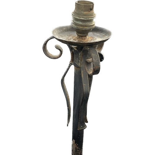 596 - Vintage extendable wrought iron lamp base, maximum height 69 inches