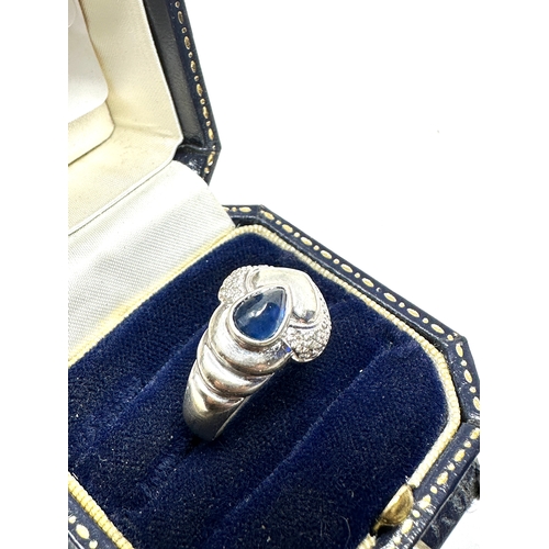 179 - 9ct white gold sapphire & diamond ring 5.4g