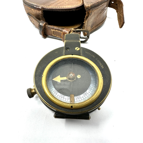 55 - ww1 1915 dated Verners pattern  military compass in leather case