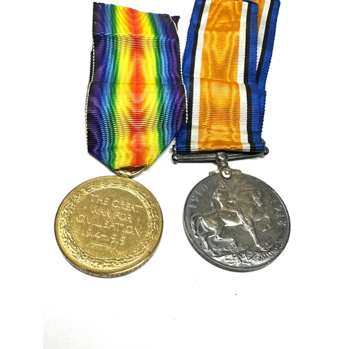 32 - ww1 medal pair to 202291 pte j.young royal scots fusiliers