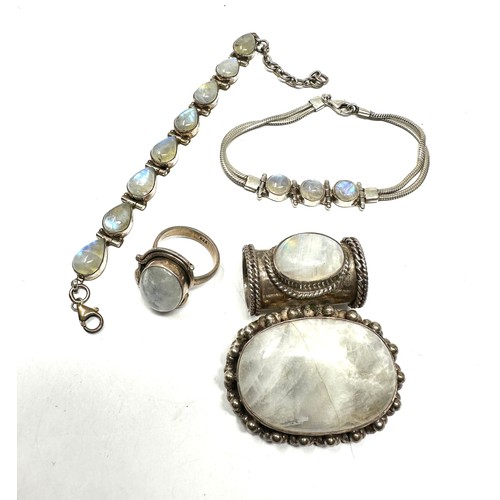 363 - 4 X .925 Moonstone Set Jewellery (97g)