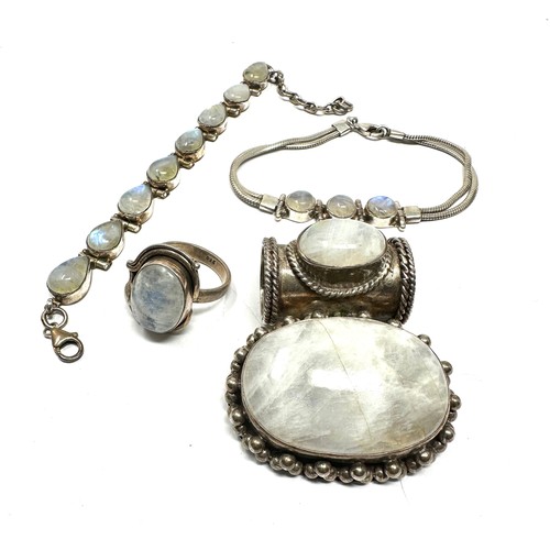 363 - 4 X .925 Moonstone Set Jewellery (97g)