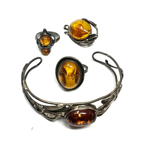 366 - 4 X .925 Amber Set Jewellery (32g)