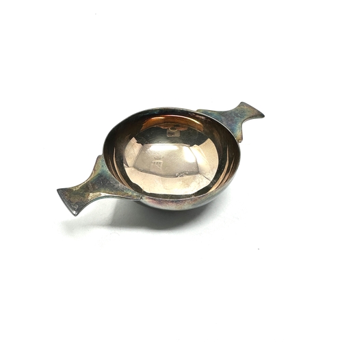 82 - Silver quaich silver hallmarks to base measures approx 12cm wide 72g