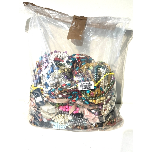 479 - 10kg UNSORTED COSTUME JEWELLERY inc. Bangles, Necklaces, Rings, Earrings.