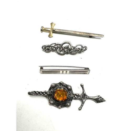 341 - 4 x .925 scottish brooches (25g)