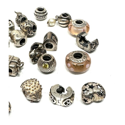 365 - 20 x .925 pandora charms (68g)