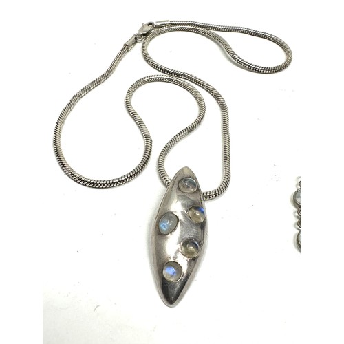 310 - 2 x .925 moonstone necklaces (27g)