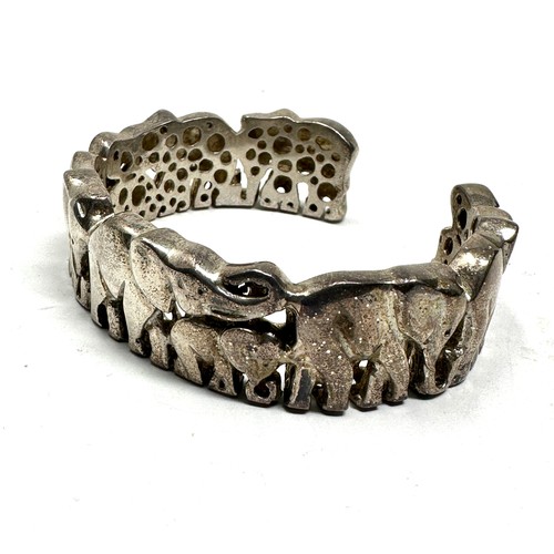 307 - .925 elephant design bangle (58g)