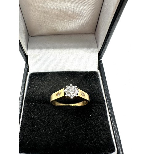 299 - 9ct gold vintage diamond ring (2.1g)