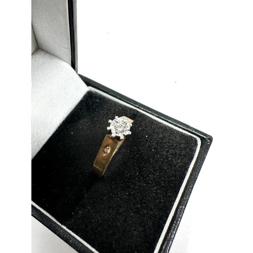 299 - 9ct gold vintage diamond ring (2.1g)