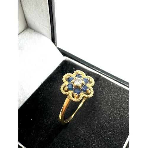 272 - 18ct gold vintage sapphire and diamond set cluster ring (2.8g)