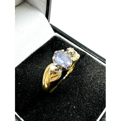 235 - 18ct gold vintage tanzanite and diamond set trillogy ring (4g)