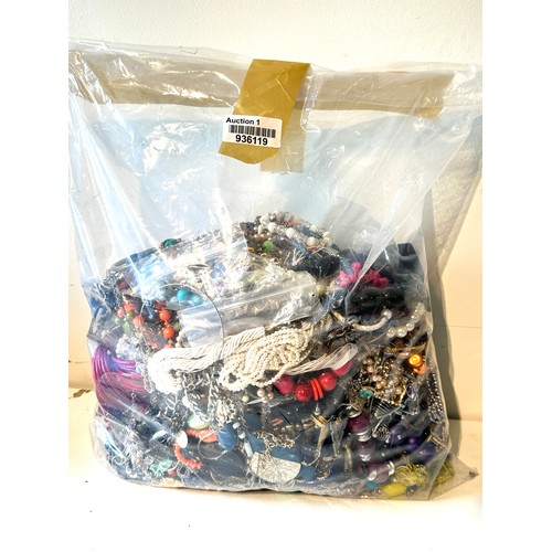 497 - 10kg UNSORTED COSTUME JEWELLERY inc. Bangles, Necklaces, Rings, Earrings.