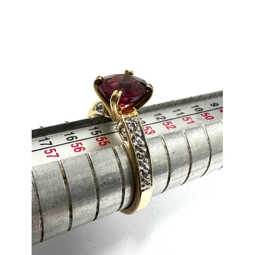 88 - Certificated 9ct gold Rhodolite Garnet & white Topaz ring C.O.A