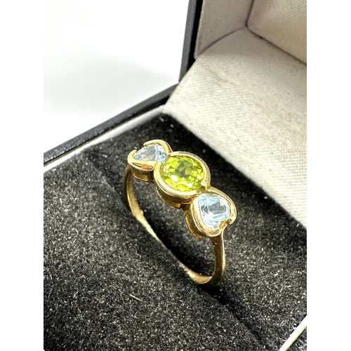 89 - Certificated 9ct gold Peridot & Blue Topaz ring C.O.A