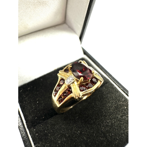 99 - Certificated 9ct gold Mozambique Garnet & diamond ring C.O.A