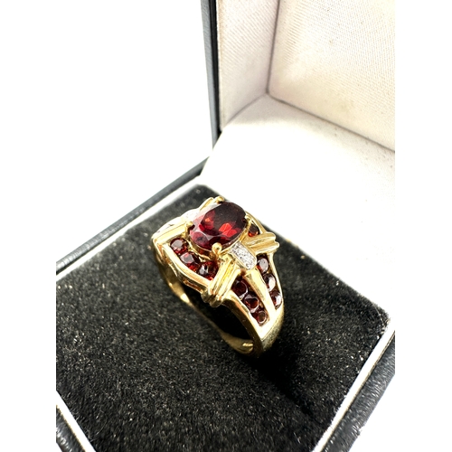 99 - Certificated 9ct gold Mozambique Garnet & diamond ring C.O.A