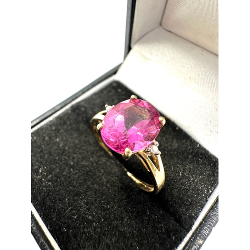 102 - 9ct gold pink topaz & diamond ring