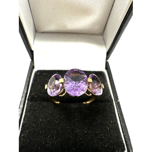 103 - 9ct gold Amethyst statement ring