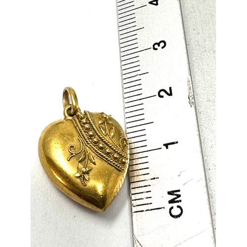 121 - Victorian 15ct gold puffy heart pendant